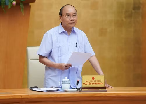 Thu tuong dong y mo lai dich vu karaoke, vu truong