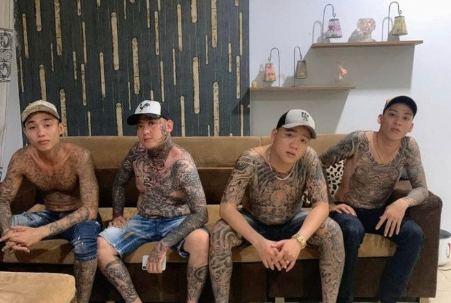 200 thanh nien pha quan oc Sai Gon: Tien cong 100k co dang “ban mang”?-Hinh-2