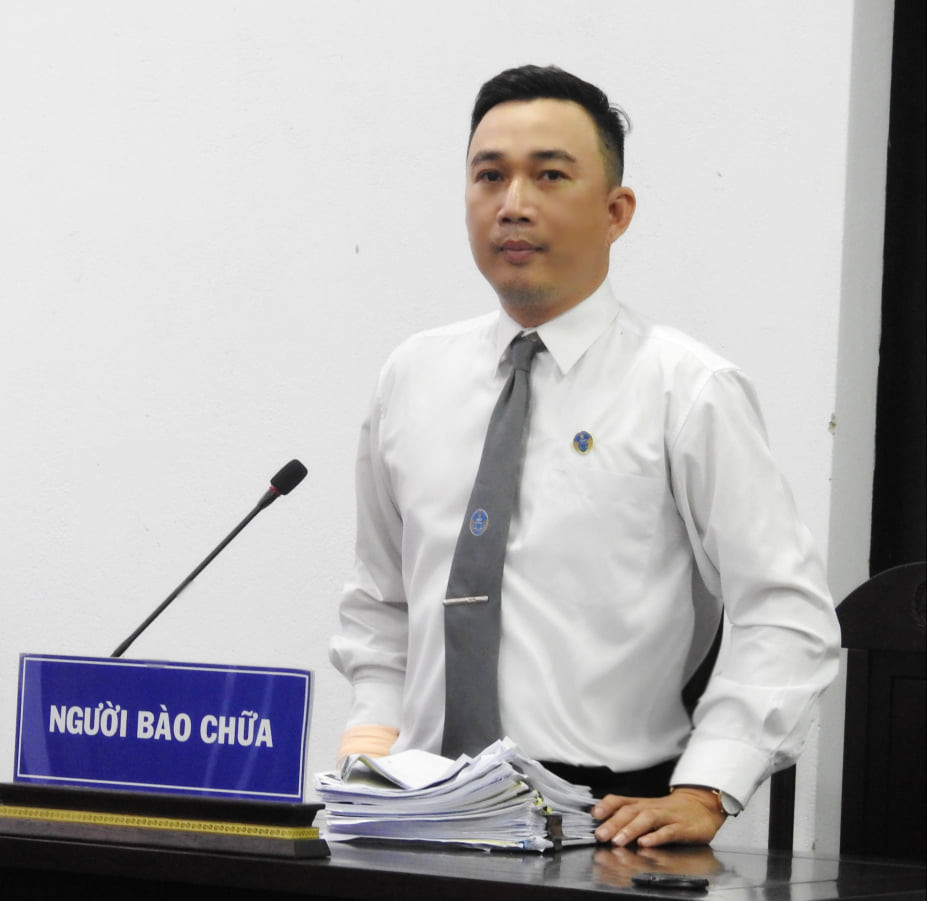 Dùng súng giả dọa bảo vệ: Phó Chủ tịch Đèo Cả có dính tội đe dọa giết người? - Hình 2 Dung sung gia doa bao ve: Pho Chu tich Deo Ca co dinh toi de doa giet nguoi?-Hinh-2