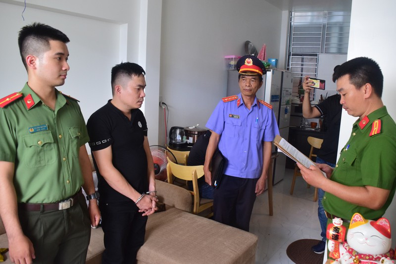 Tin nóng ngày 23/6: Luyện súng gần năm để bắn giang hồ Hải Phòng - Hình 7 Tin nong ngay 23/6: Luyen sung gan nam de ban giang ho Hai Phong-Hinh-7