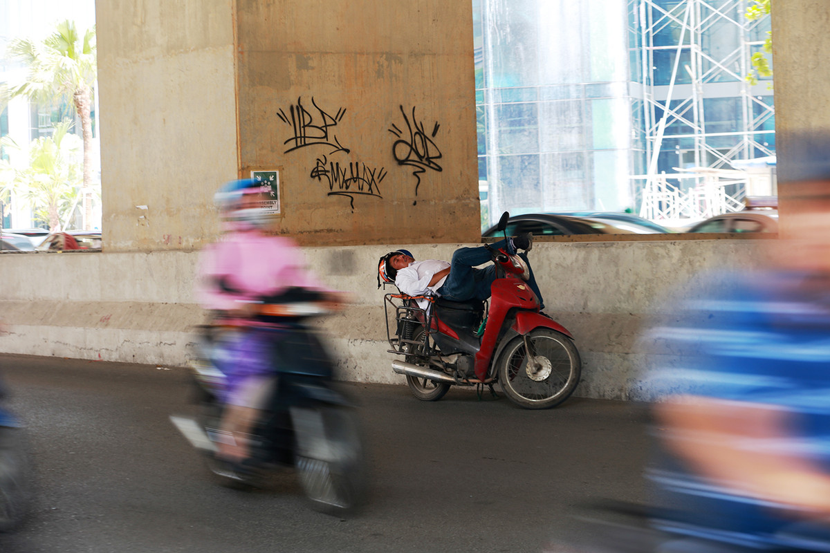 Bi kịch của Cát Linh- Hà Đông không chỉ là không biết khi nào mới xong và ngân sách của nhà nước sẽ phải bù lỗ bao nhiêu mỗi năm nữa. Người dân thực sự đã hết kiên nhẫn với dự án đường sắt trên cao do Tổng thầu Trung Quốc thực hiện này.