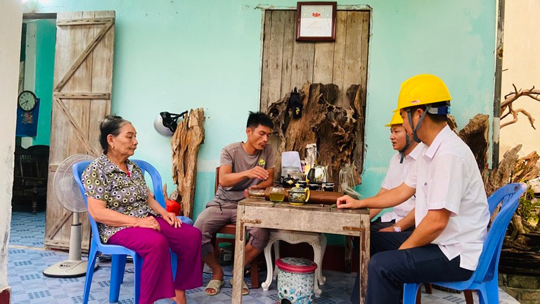 Ghi nhầm số điện gấp 33 lần: Đình chỉ công tác 2 lãnh đạo - Hình 2 Ghi nham so dien gap 33 lan: Dinh chi cong tac 2 lanh dao-Hinh-2