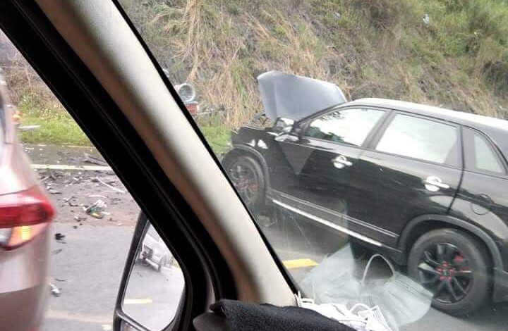 Trao đổi với PV Kiến Thức, Ông Hoàng Văn Phách, Chủ tịch UBND xã Vân Thuỷ (Chi Lăng) xác nhận, vụ tai nạn xảy ra lúc sáng sớm giữa 2 xe ô tô gia đình đi ngược chiều va chạm nhau.