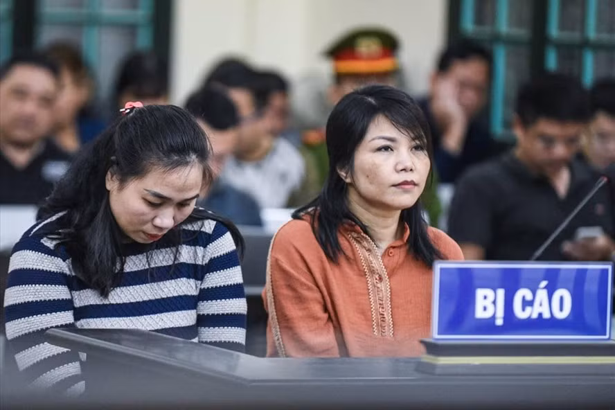 Dù có ma túy trong xe nhưng lực lượng chức năng không chứng minh được anh Thiện phạm tội. Trong lúc anh Thiện bị tạm giữ, Nguyễn Thị Vững yêu cầu Vân trả 1 tỷ đồng như đã thỏa thuận. Do không có đủ tiền nên ngày 31/10/2016, Vân lấy sổ đỏ căn hộ trong khu đô thị Nam Thăng Long và 200 triệu đồng đưa cho Vững.