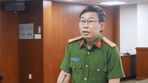 200 thanh nien pha quan oc Sai Gon: Ai cung cap dong phuc, vu khi?-Hinh-2