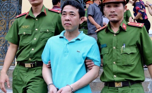 Khoi to Pho cuc truong Quan ly duoc: Bao quan “vao lo” vi VN Pharma?-Hinh-2