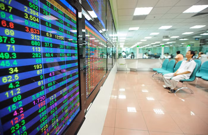 Chung khoan hom nay 25/12: Dung bo qua nhung ma co phieu nay