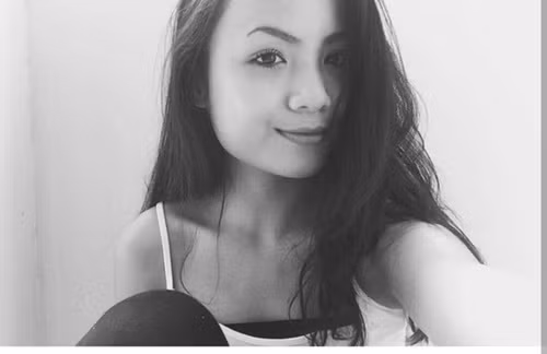 Trúc Anh là tên cô gái mà dân mạng khẳng định là người yêu hiện tại của Huyme. Nhan sắc xinh đẹp, cuốn hút của bạn gái mới tin đồn của chàng vlogger điển trai Huyme khiến nhiều người trầm trồ, khen ngợi .