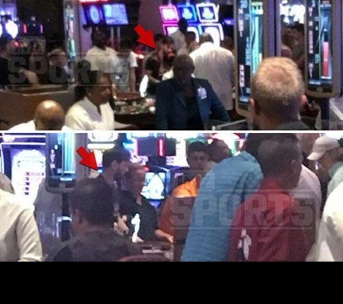 Messi thoải mái đi đánh bạc ngay trước giờ tuyên án. Vào hôm 6.7, tiền đạo Lionel Messi đã bị tòa án Barcelona tuyên phạt 21 tháng tù treo vì tội trốn thuế. Đồng thời, anh cũng bị buộc phải nộp khoản tiền phạt lên tới 2 triệu euro. Đáng chú ý, ngay trong buổi sáng cùng ngày hầu tòa, Messi đã bị bắt gặp đang đánh bạc ở trong sòng bài thuộc khu resort Atlantic tại quần đảo Bahamas.