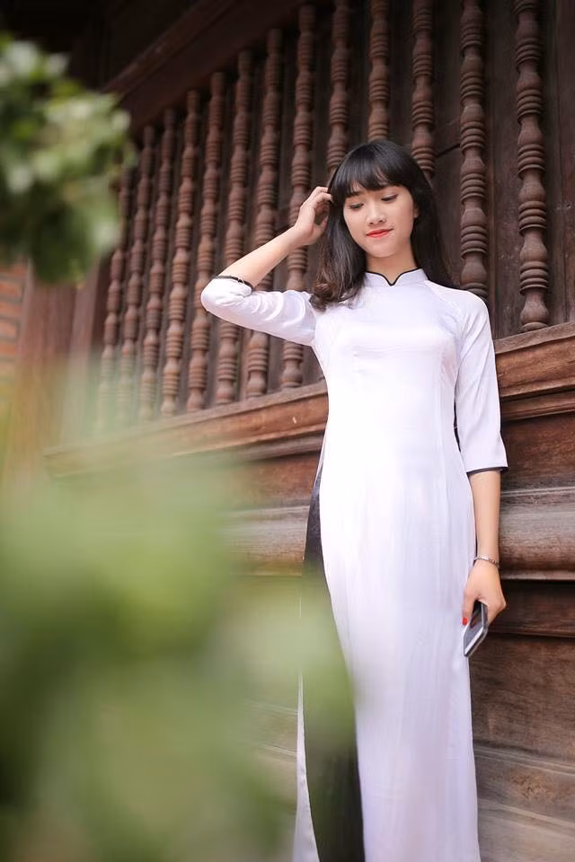 Khi bỗng nhiên trở thành người nổi tiếng, Phương Anh tỏ ra vô cùng bất ngờ và thích thú vì nhiều người đang tìm kiếm thông tin về mình. Cùng với đó, bạn bè của cô nàng cũng nô nức chúc mừng và tỏ ra kinh ngạc với sự việc trên.