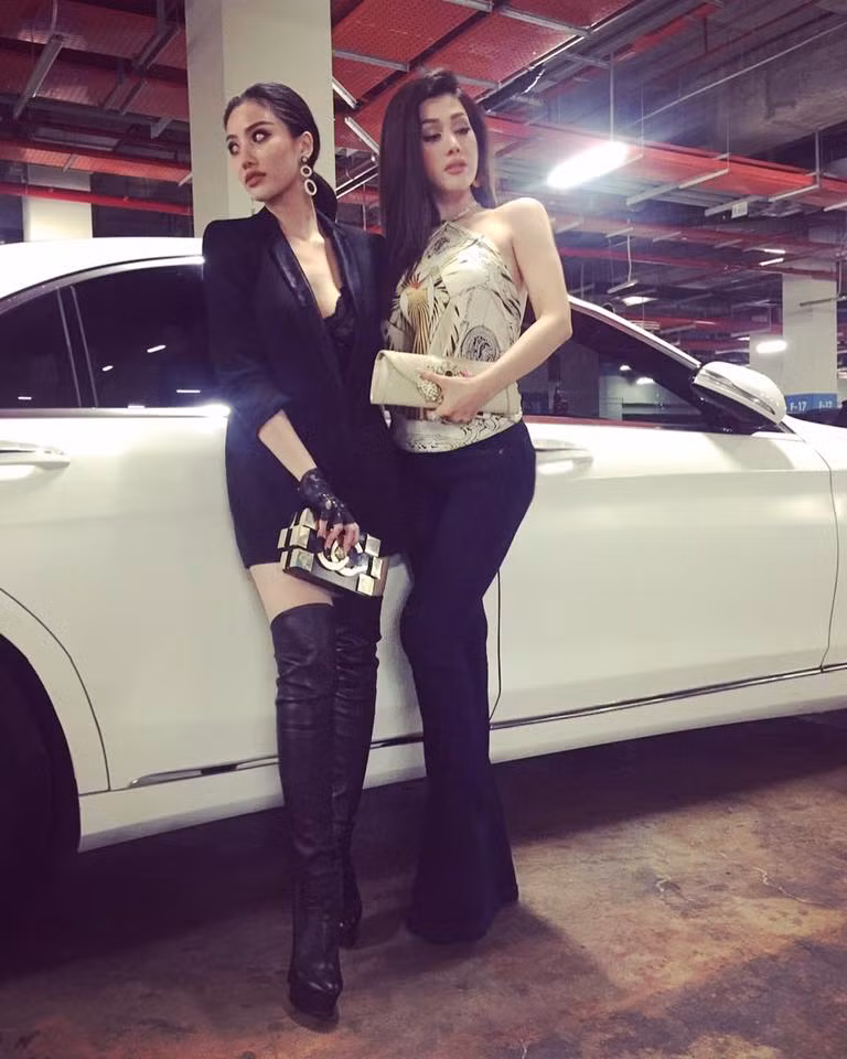 Ngắm nhìn Meo Meo ở hiện tại, ngoài sự liên tưởng tới những người mẫu, tín đồ thời trang nổi tiếng thì các bạn trẻ còn cảm nhận được sự sang trọng, đẳng cấp toát ra từ cô hot girl nổi tiếng này.