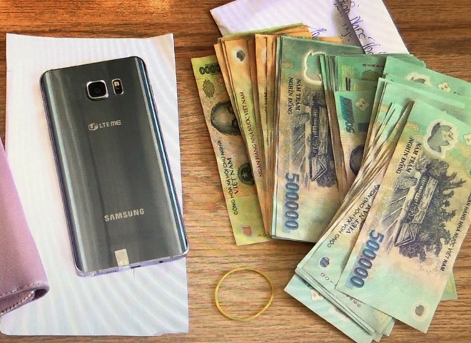 Rinh thieu phu vao chua thap nhang, cay cop xe trom 30 trieu dong-Hinh-2