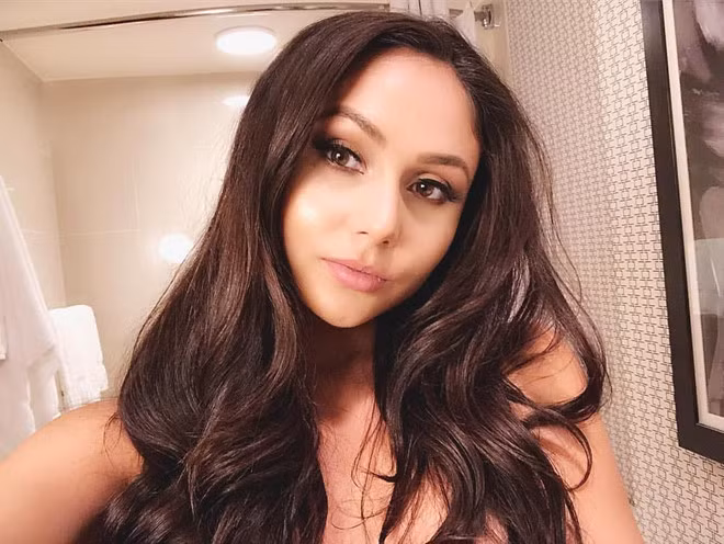 Cac ngoi sao phim nguoi lon duoc tra bao nhieu cho moi canh sex?