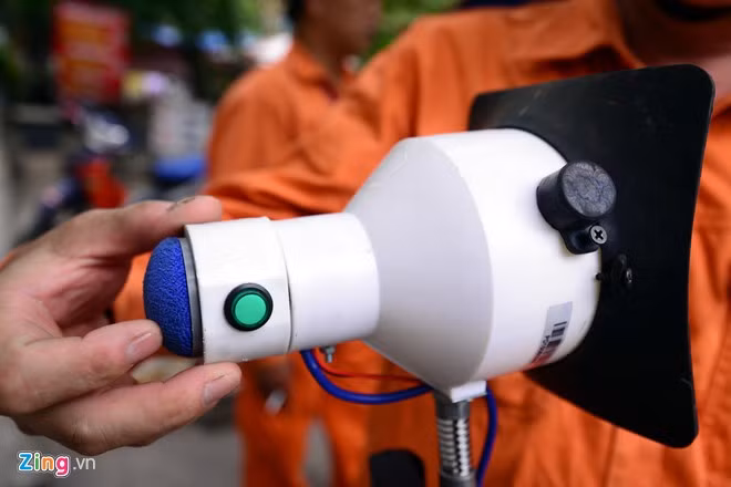 Toàn bộ kinh phí của bộ ghi chỉ số công tơ điện mới không được tiết lộ. Các phần của thiết bị được nhập từ nhiều nơi, sau đó EVN yêu cầu lắp ráp nhằm đáp ứng nhu cầu đặc thù công việc của ngành điện.