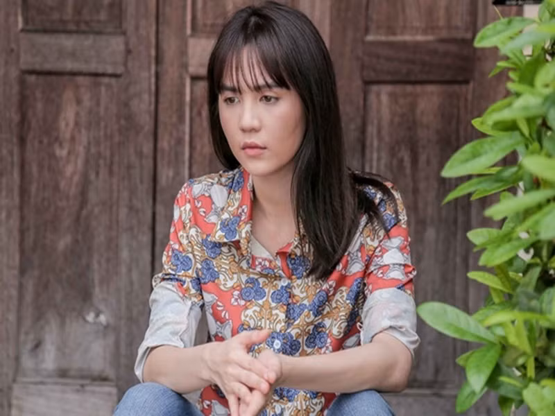 Đến bộ phim “Vu quy đại náo”, Ngọc Trinh được khen diễn xuất tiến bộ. Tuy nhiên, khả năng nhập vai của Ngọc Trinh đến nay vẫn bị nhiều người nghi ngờ. Ảnh: Dân Việt