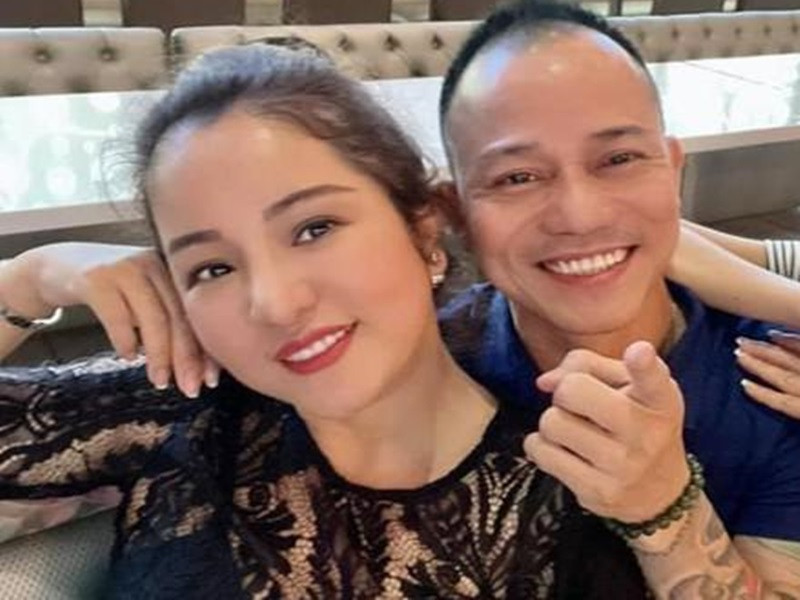 Thúy Nga và Chế Phong nhiều lần bị đồn thổi hẹn hò. Về tin đồn tình cảm, Chế Phong vừa lên tiếng. “Tôi và Thúy Nga mãi là tình anh em, lúc nào cũng vậy. Tôi không bao giờ quan tâm đến tin đồn. Cuộc sống của tôi trước giờ vẫn thế, ai muốn nói gì thì nói, tôi không bao giờ giải thích”, Chế Phong nói. Ảnh: Dân Việt