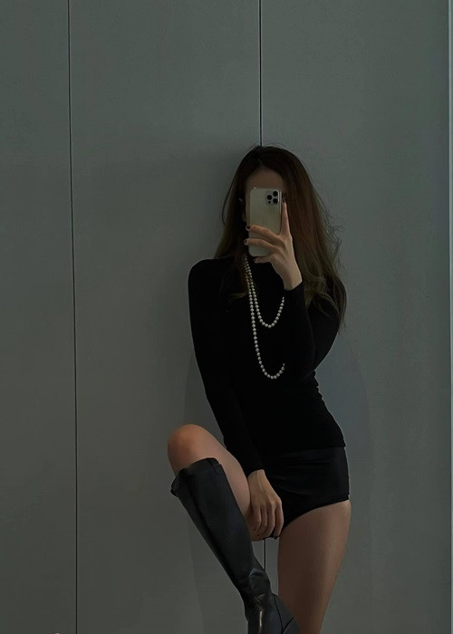 Yến Nhi nóng bỏng không kém cạnh Kim Cương.