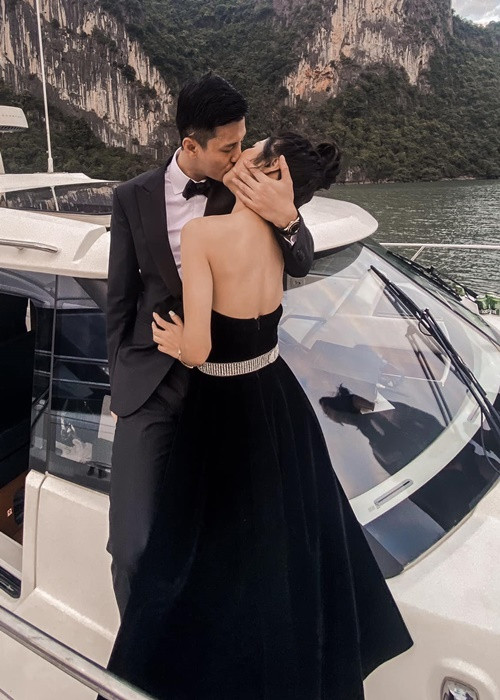 Huỳnh Anh là nam diễn viên nổi tiếng đào hoa, Bạch Lan Phương hơn Huỳnh Anh 6 tuổi và đã có con riêng.