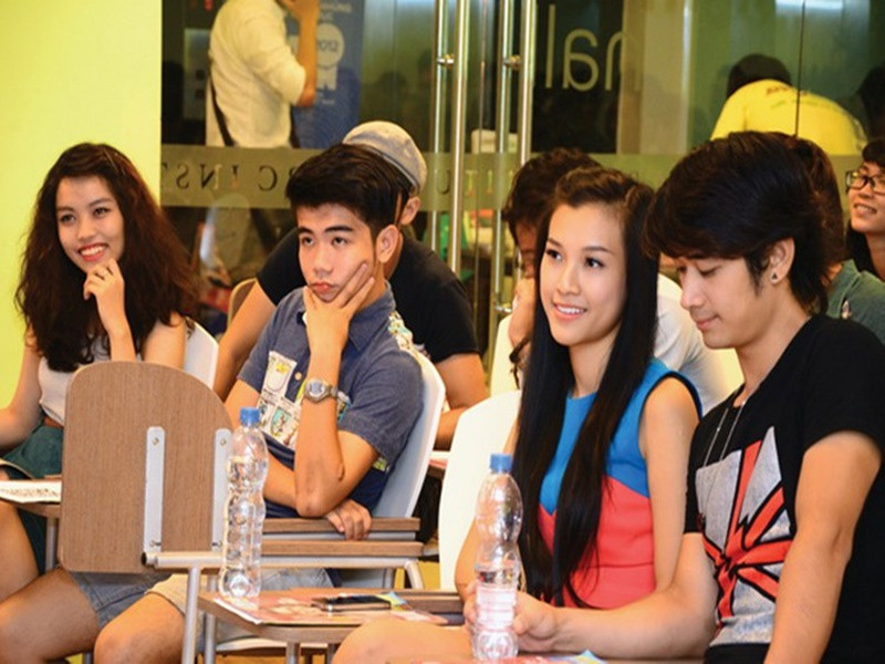 Hồ Minh Ngọc sinh năm 1987, hơn Hoàng Oanh 3 tuổi. Anh từng gắn với biệt danh hot boy quảng cáo. Bạn trai cũ của Hoàng Oanh từng lọt vào chung kết Vietnam Idol 2008. Ảnh: Vtmonline