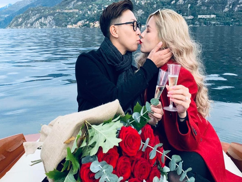 Theo Maya Hồ, Phyllis biết cách làm cô cười khi bên nhau.