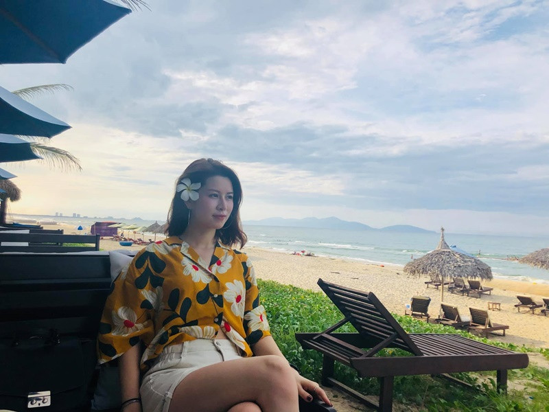 Huyền Trang từng đóng phim "Ba đám cưới một đời chồng", "Cầu vồng tình yêu", "13 nữ tù", "Ngự lâm không kiếm".