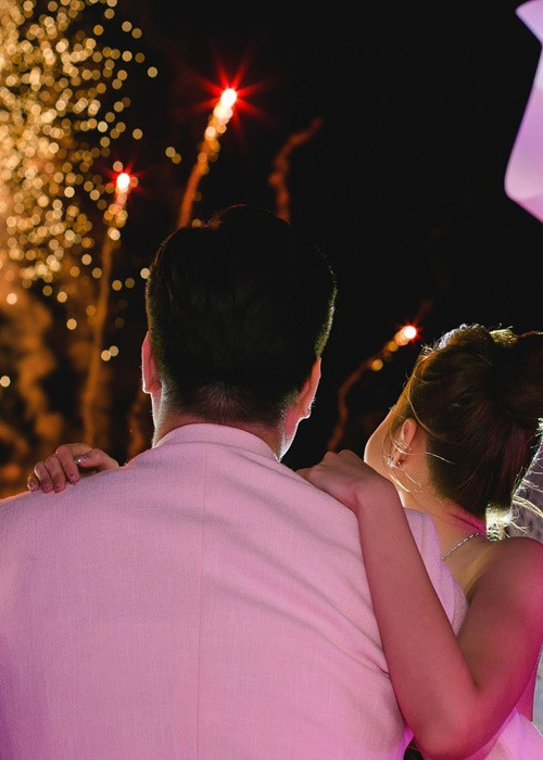 Người đẹp sinh năm 1994 gây chú ý khi khoe khoảnh khắc tình tứ bên bạn trai. Ảnh: Instagram