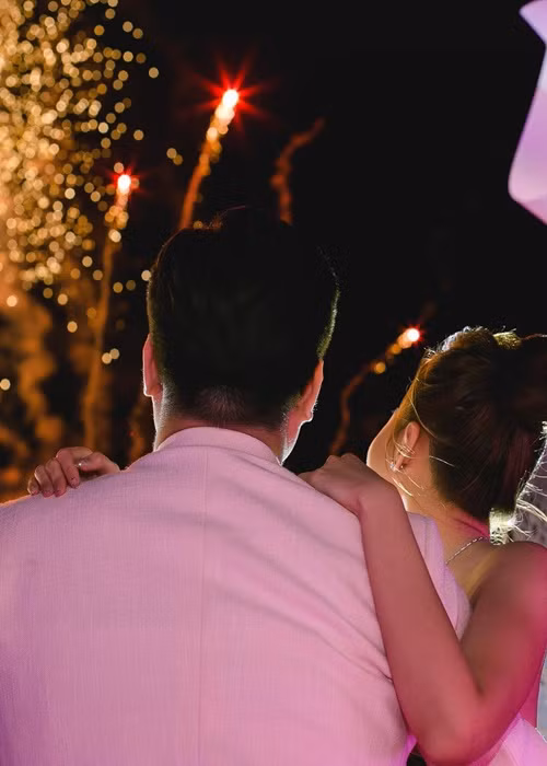 Người đẹp sinh năm 1994 gây chú ý khi khoe khoảnh khắc tình tứ bên bạn trai. Ảnh: Instagram