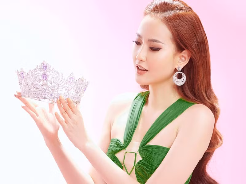 Vóc dáng mũm mĩm cộng với ở ẩn một thời gian khá dài, Khánh Ngân bị đồn sinh con cho đại gia. Ảnh: Instagram