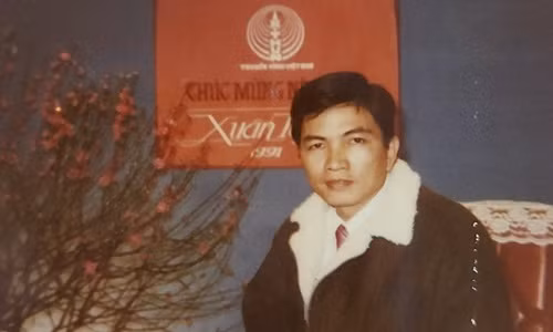 MC Anh Tuan tiec thuong NSUT Minh Tri - giong doc huyen thoai cua VTV