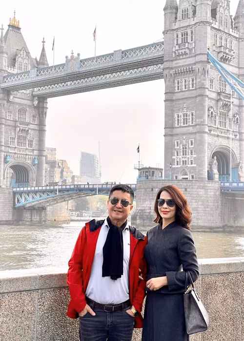 "Táo Giao thông" và bạn gái kém 17 tuổi hẹn hò từ năm 2019.