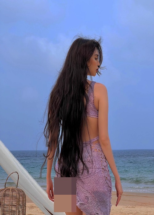 Loạt ảnh mới của Ngọc Trinh không khiến nhiều người quá bất ngờ bởi cô thường xuyên mặc táo bạo.