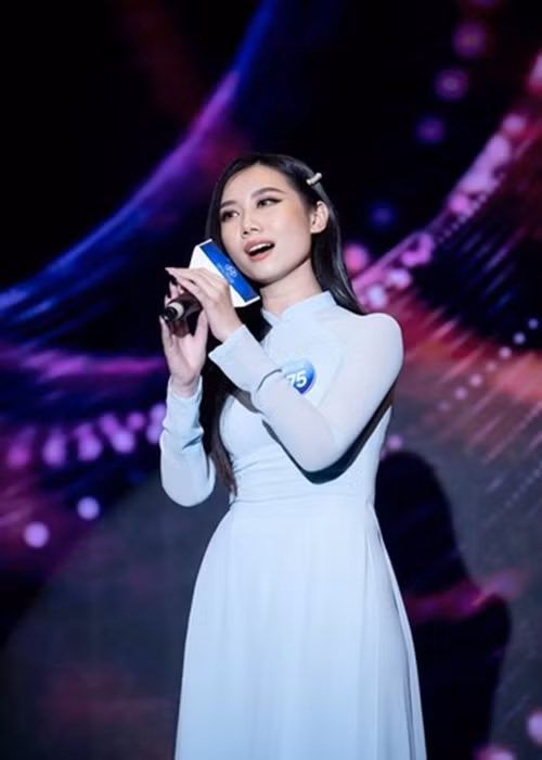 Thí sinh Miss World Vietnam 2022 Hà Phương khoe giọng hát opera đầy nội lực. Ảnh: Fanpage Miss World Vietnam
