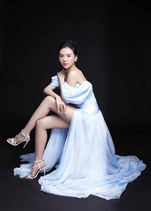 Năm 2019, trong cuộc phỏng vấn trên Vietnamnet, Quỳnh Hoa cho biết, cô bị rất nhiều đại gia gạ gẫm...