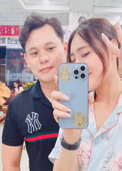 Hồi tháng 3/2022, Hồ Bích Trâm cho biết sau 1 năm hoãn lịch cưới vì dịch bệnh, cô sẽ tổ chức hôn lễ vào ngày 5/5, tại TP HCM. Ảnh: FBNV