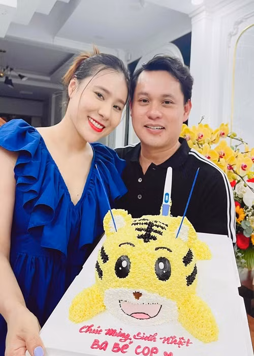 Tuy nhiên, mới đây, Hồ Bích Trâm quyết định hoãn tiệc cưới để đảm bảo sức khỏe do mới mang bầu. Ảnh: FBNV