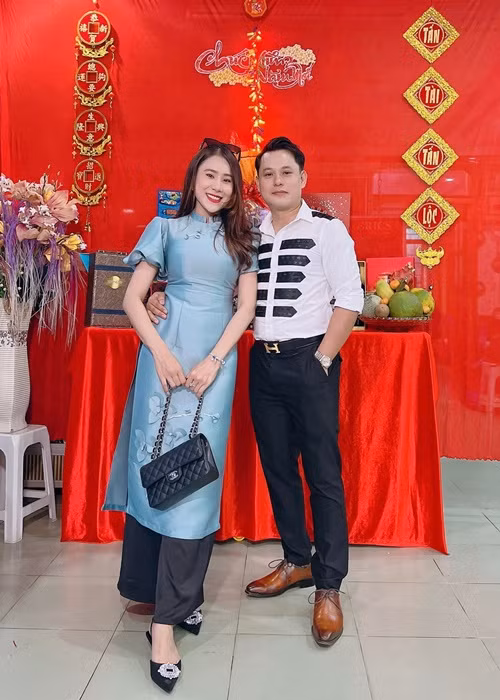 Được ông xã yêu thương, chiều chuộng, Hồ Bích Trâm từng viết trên trang cá nhân: “Biết thế lấy chồng sớm hơn”. Ảnh: FBNV