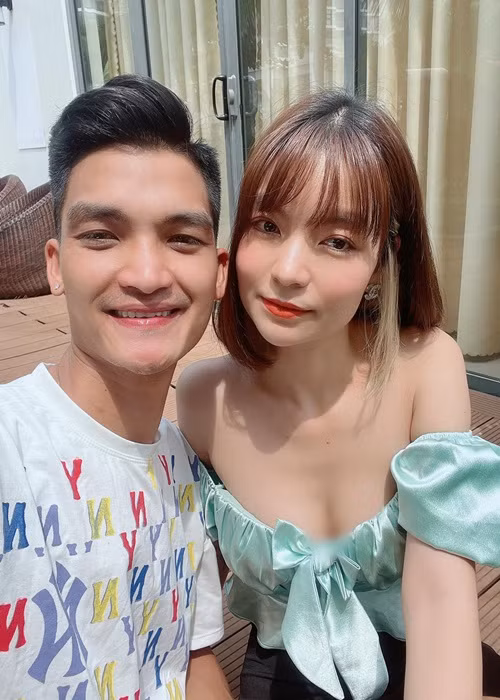 Đám cưới của Mạc Văn Khoa và Thảo Vy sẽ diễn ra tại Hải Dương trong tháng 5. Cặp đôi mở tiệc cưới đãi bạn bè tại TP HCM trong tháng 6.