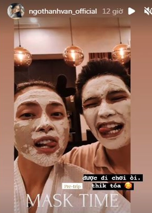 Mới đây, cặp đôi gây chú ý khi đăng tải hình ảnh đi du lịch sau tuyên bố đính hôn.