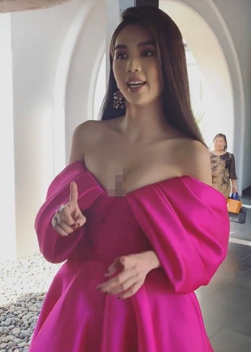 Đôi gò bồng đảo của Ngọc Trinh lúc lép kẹp khi lại căng tràn quyến rũ. Ảnh: Sức khỏe đời sống