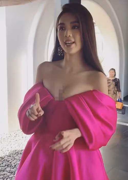 Đôi gò bồng đảo của Ngọc Trinh lúc lép kẹp khi lại căng tràn quyến rũ. Ảnh: Sức khỏe đời sống