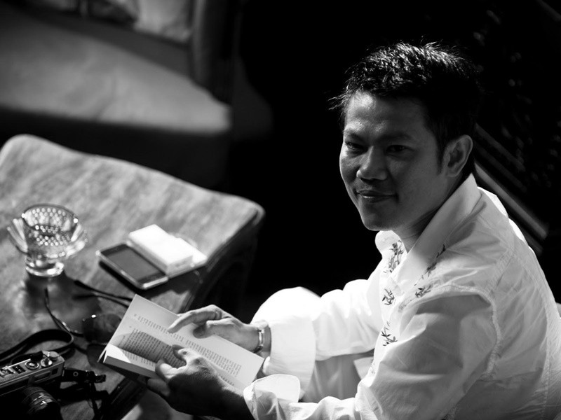 Trong những năm qua, Quốc Bảo gà trống nuôi con. Ảnh: Giao thông