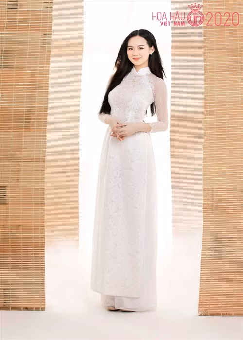 Bảo Ngọc nổi bật nhờ chiều cao "khủng" cùng nét đẹp mộc mạc. Ảnh: Hoa hậu Việt Nam