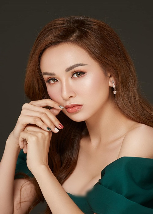 Chuyện tình cảm của Diễm Hương hiện tại vẫn là một ẩn số khó đoán.