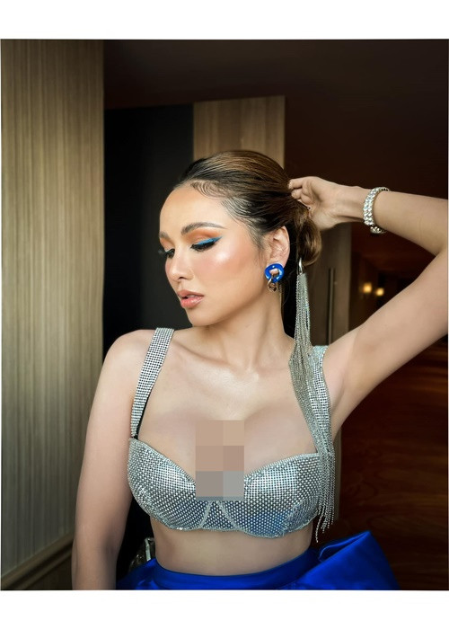 Vòng một của Diễm Hương khiến nhiều người "đứng ngồi không yên" vì quá đỗi đẫy đà.