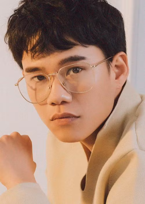 Ngoài hoạt động nghệ thuật, Minh Hoàng còn kinh doanh.