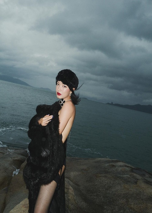 Trong khi Binz là nam rapper nổi tiếng, giàu có, Châu Bùi là một gương mặt fashionista có nhiều thành tích trong làng thời trang vài năm trở lại đây. Ảnh: FBNV