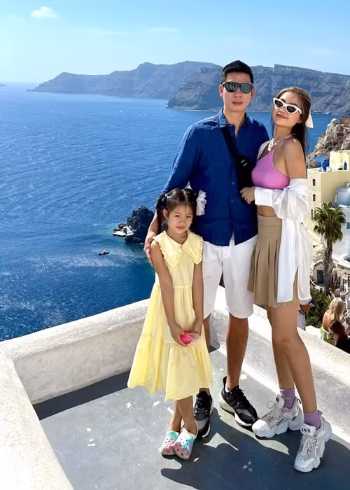 Ông xã của Diễm Trang giúp vợ nhiều trong việc định hướng cuộc sống, những vướng mắc trong công việc hay mối quan hệ bên ngoài xã hội.