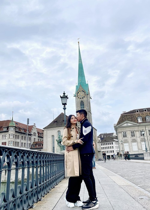 Diễm Trang nhận lời cầu hôn từ doanh nhân Xuân Dung chỉ trước đêm Chung kết Hoa hậu Việt Nam 2014 2 ngày. Trước đó, cả hai có 2 năm hẹn hò.