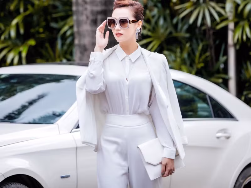 Lã Thanh Huyền sở hữu núi đồ hiệu.