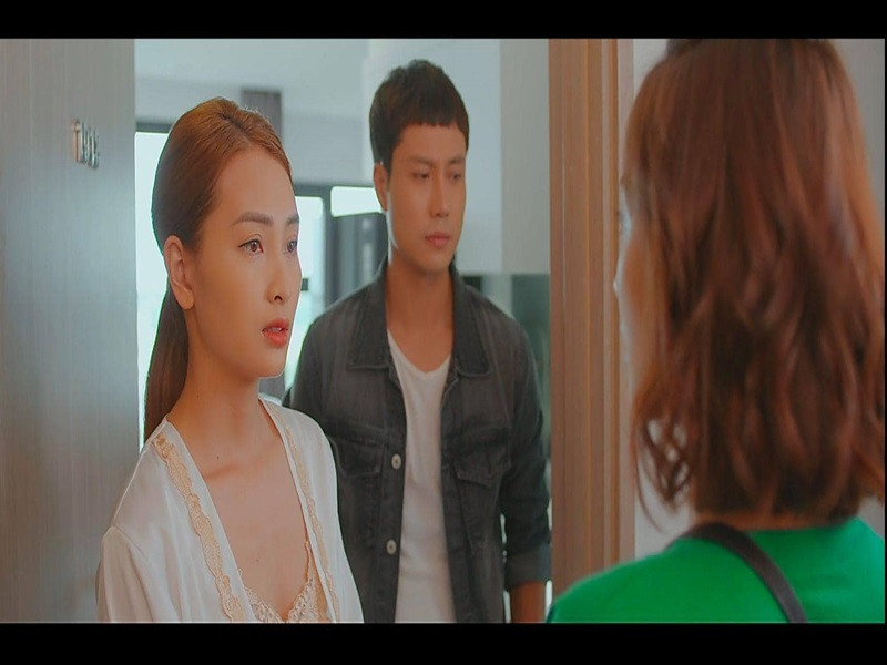 Trong “11 tháng 5 ngày", nữ MC vào vai cô gái thông minh, thực dụng, thành công trong sự nghiệp nhưng thất bại trong chuyện tình cảm. Ảnh: FBNV